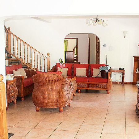 Anse aux Pins Lime Hill Lodge מראה חיצוני תמונה