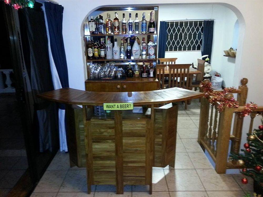 Anse aux Pins Lime Hill Lodge מראה חיצוני תמונה