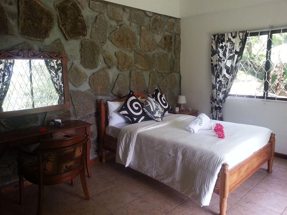 Anse aux Pins Lime Hill Lodge מראה חיצוני תמונה