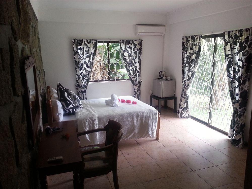 Anse aux Pins Lime Hill Lodge מראה חיצוני תמונה